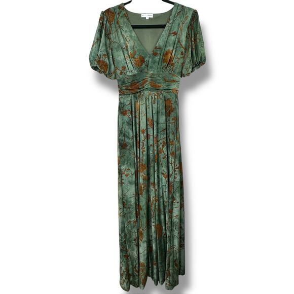 Baltic Born NWOT Leslie Embossed Velvet  Floral Print Puff Sleeve Maxi Dress - Picture 1 of 9